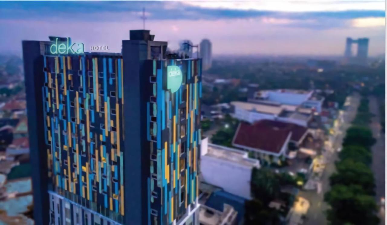 Deka Hotel Surabaya Hr Muhammad Dış mekan fotoğraf